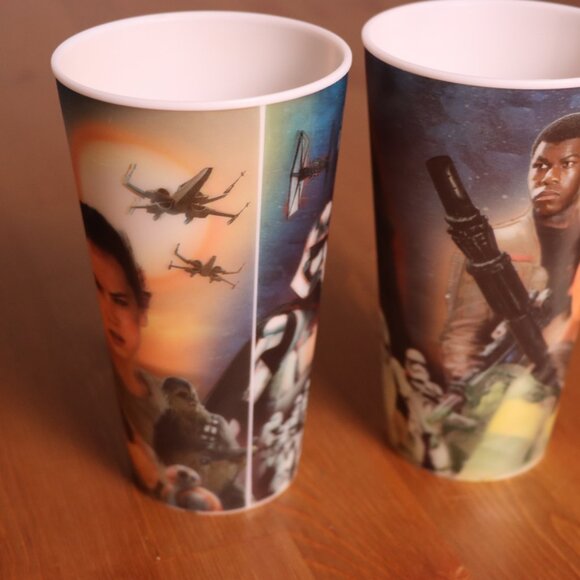 Set of 2 Star Wars plastic, 3D pictures drinking cup, collectable, Lucasfilm - Picture 5 of 7